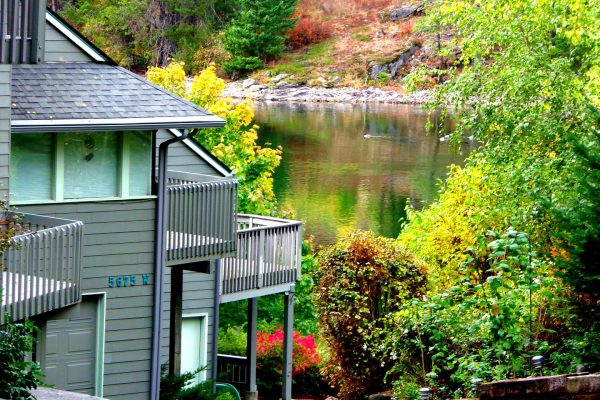 Twin Lakes Duplex - Lake VIew